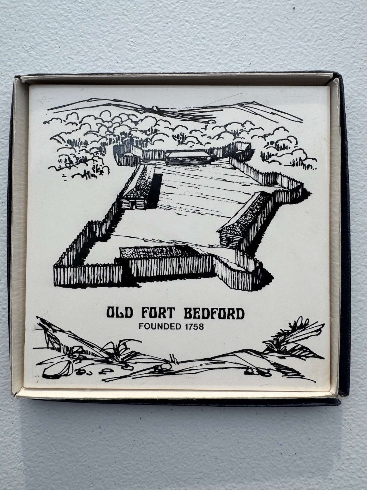 Vintage Old Fort Bedford Founded 1758 Ceramic Tile Trivet Cork Back w/ Box