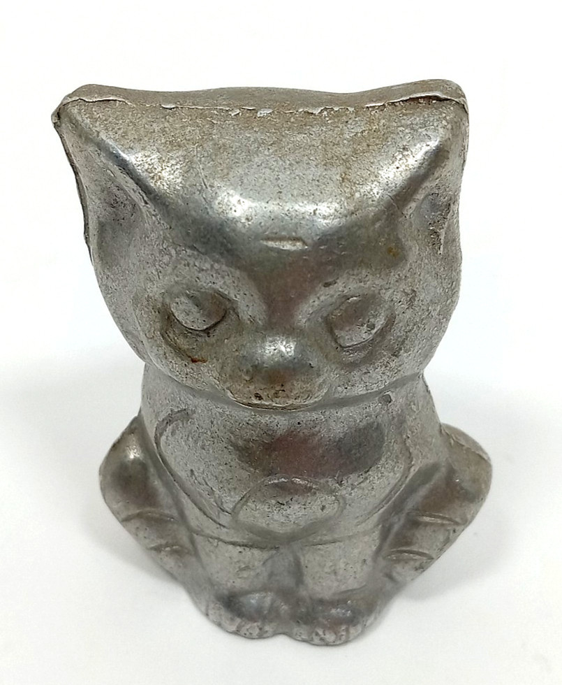 Pewter Cat Sitting Kitty Metal Figurine