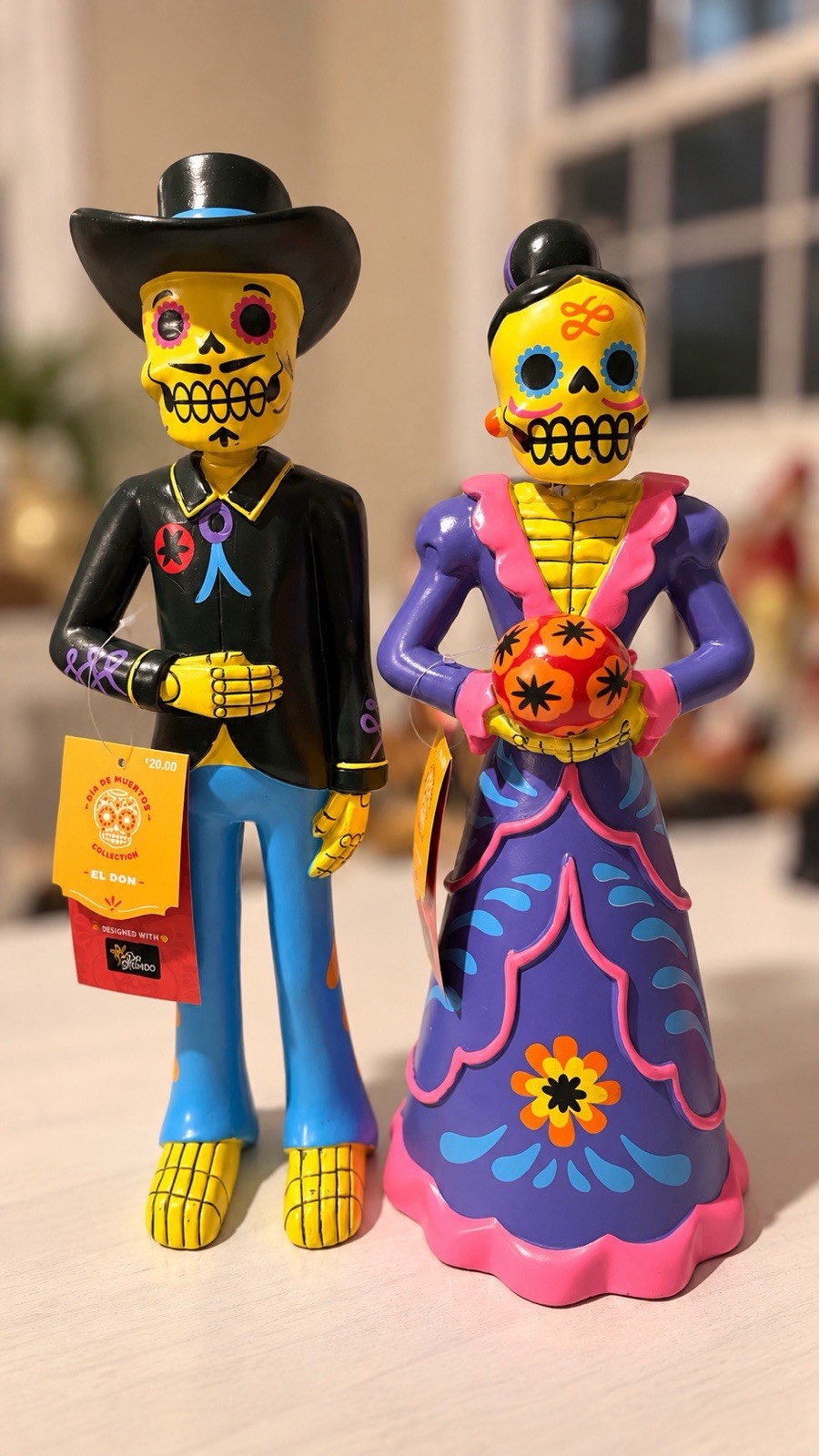  Dead of the day couple figurine set featuring “El Don” and an elegant Catrina