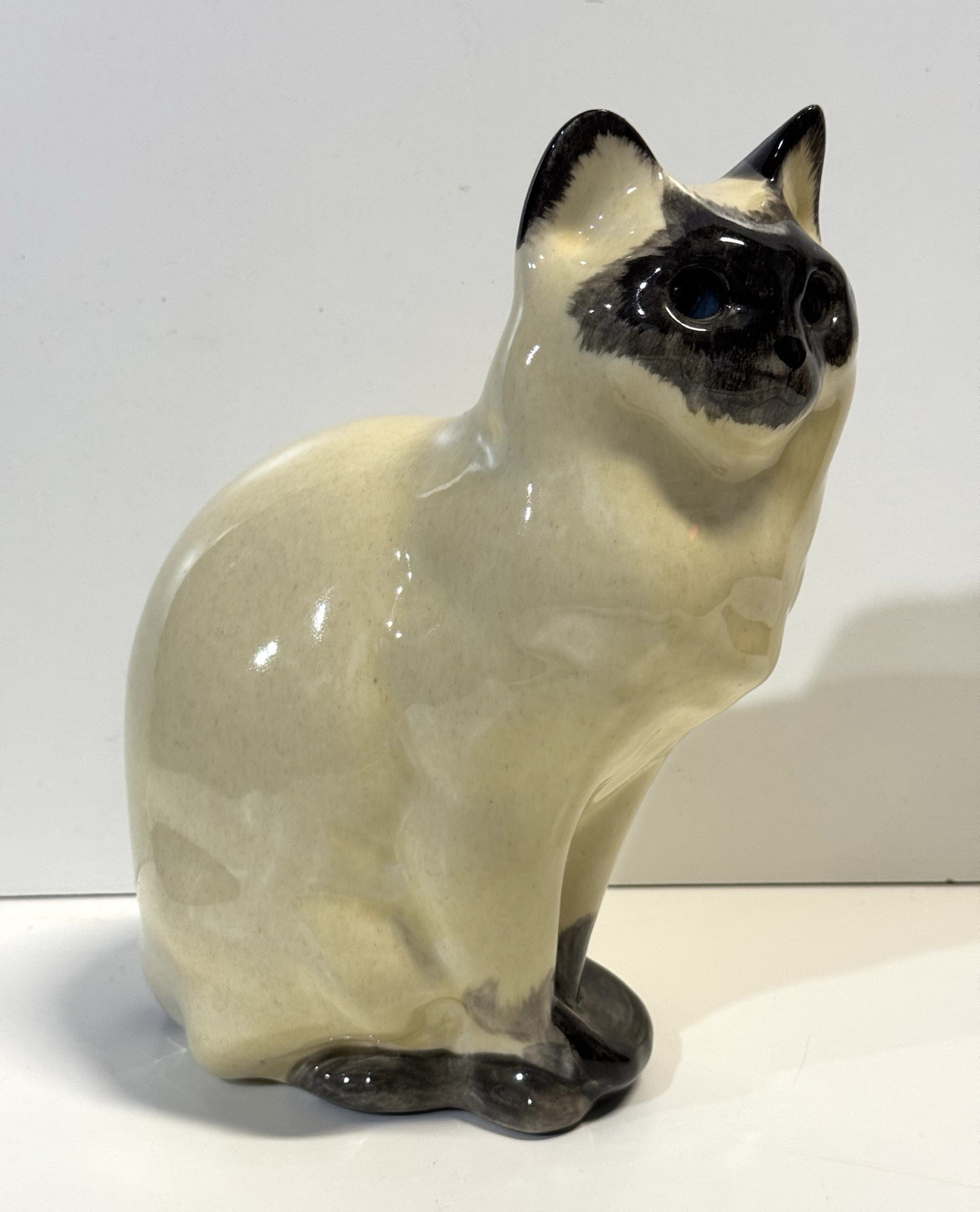 Vintage Siamese Cat Ceramic Art Statue Sculpture Vintage Siamese Cat Ceramic Art Statue Sculpture