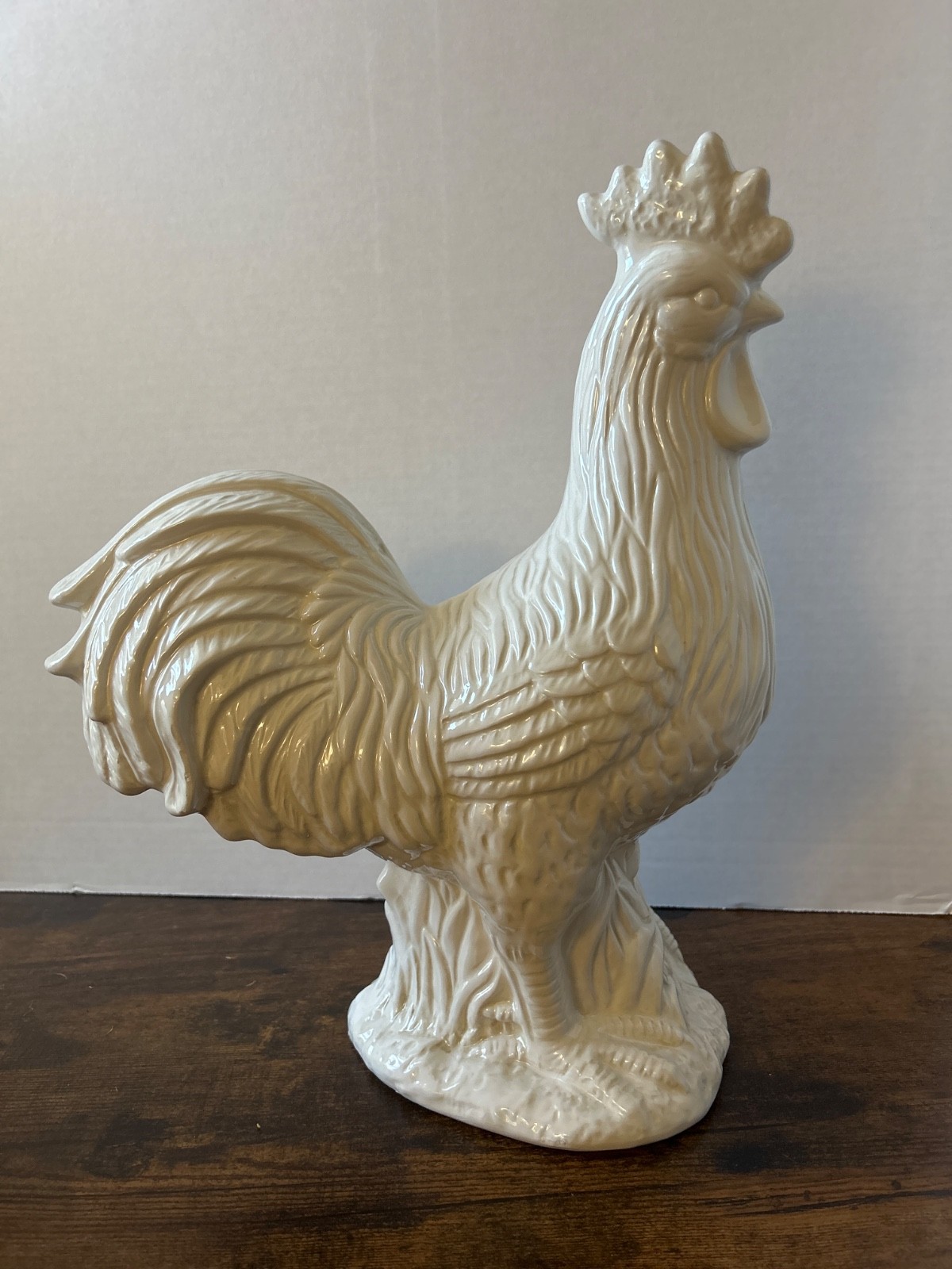 GORGEOUS 14” Tall French Country White Ceramic Rooster 🐓
