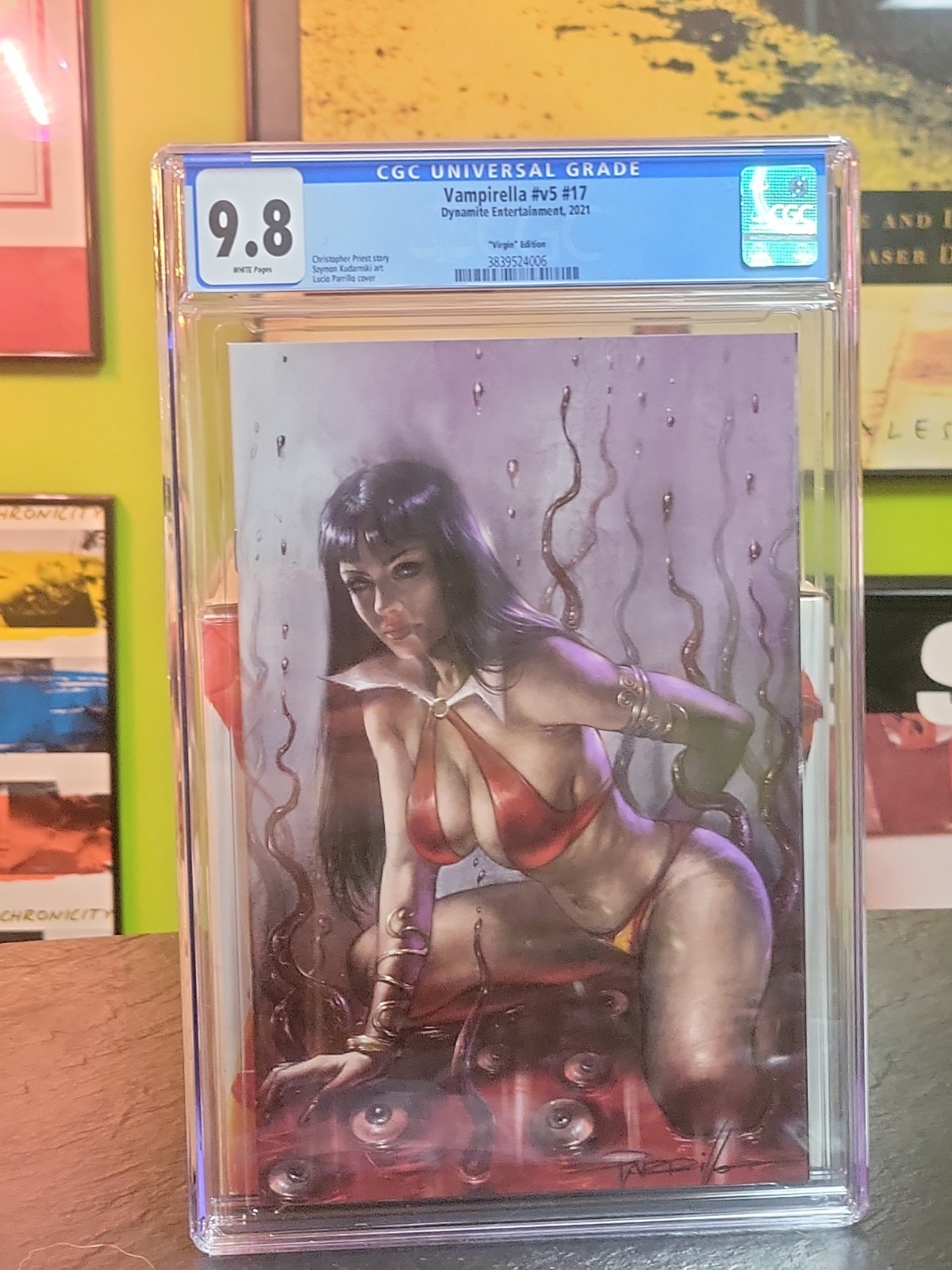 Vampirella #17 Vol 5 CGC 9.8 Lucio Parrillo Virgin Variant Dynamite 2021 Vampirella #17 Vol 5 CGC 9.8 Lucio Parrillo Virgin Variant Dynamite 2021