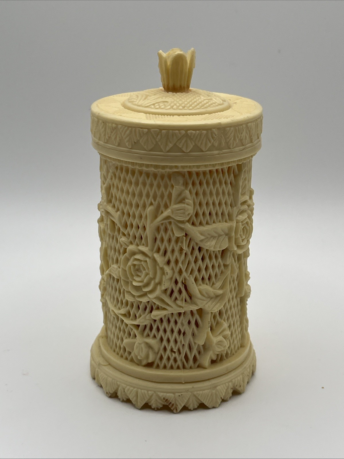 Vtg Celluloid Style Carved Lattice Rose Container 38 Appetizer Picks Forks