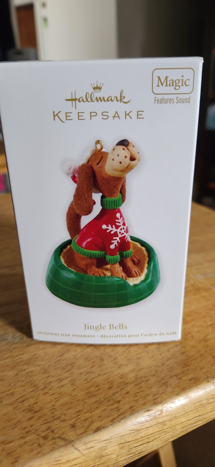 2012 Hallmark Jingle Bells Keepsake Ornament MAGIC Dog Barks the Song BRAND NEW