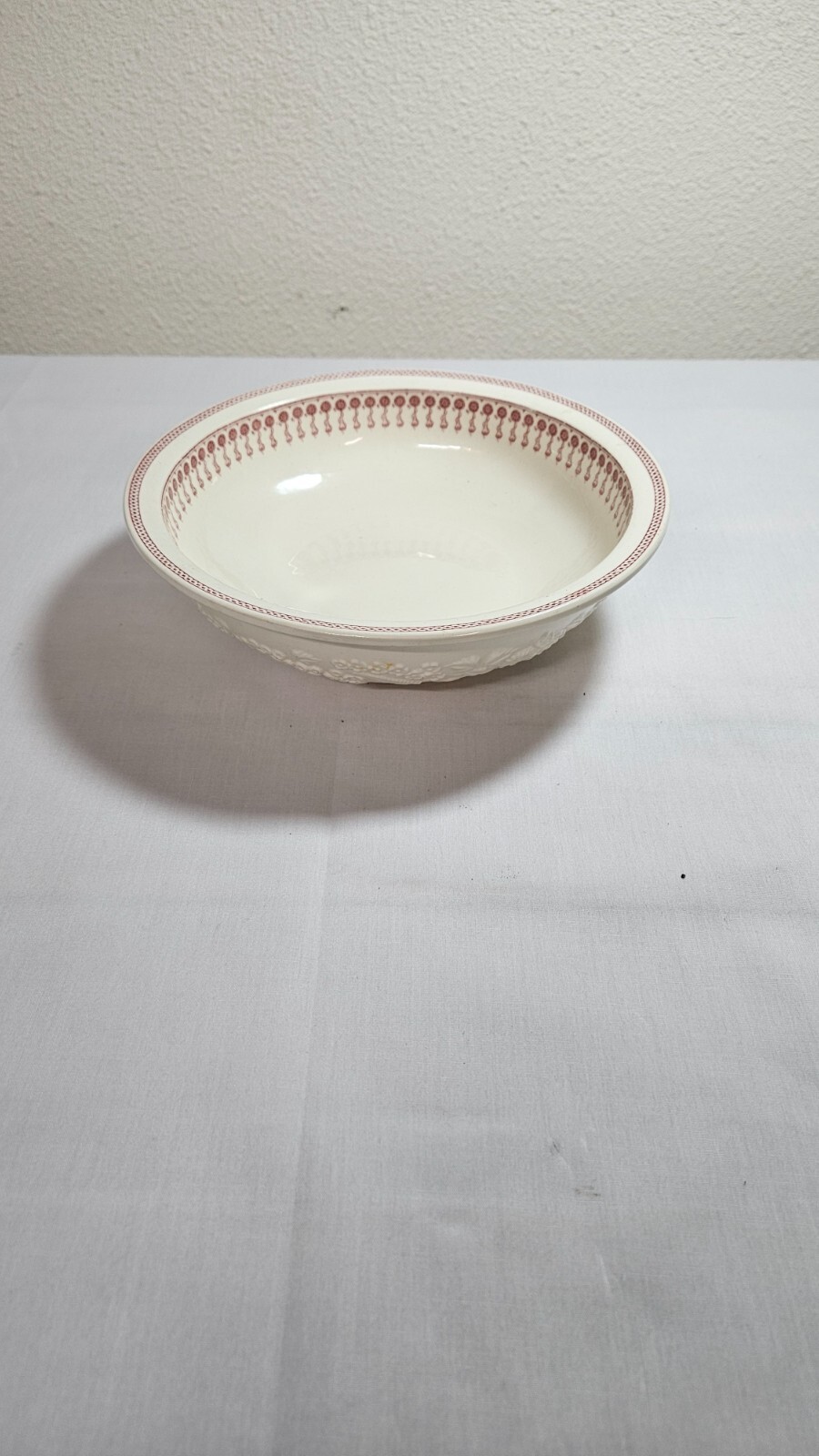 Vintage Sheridan Pink Jones, George and sons 9 inch veggie bowl