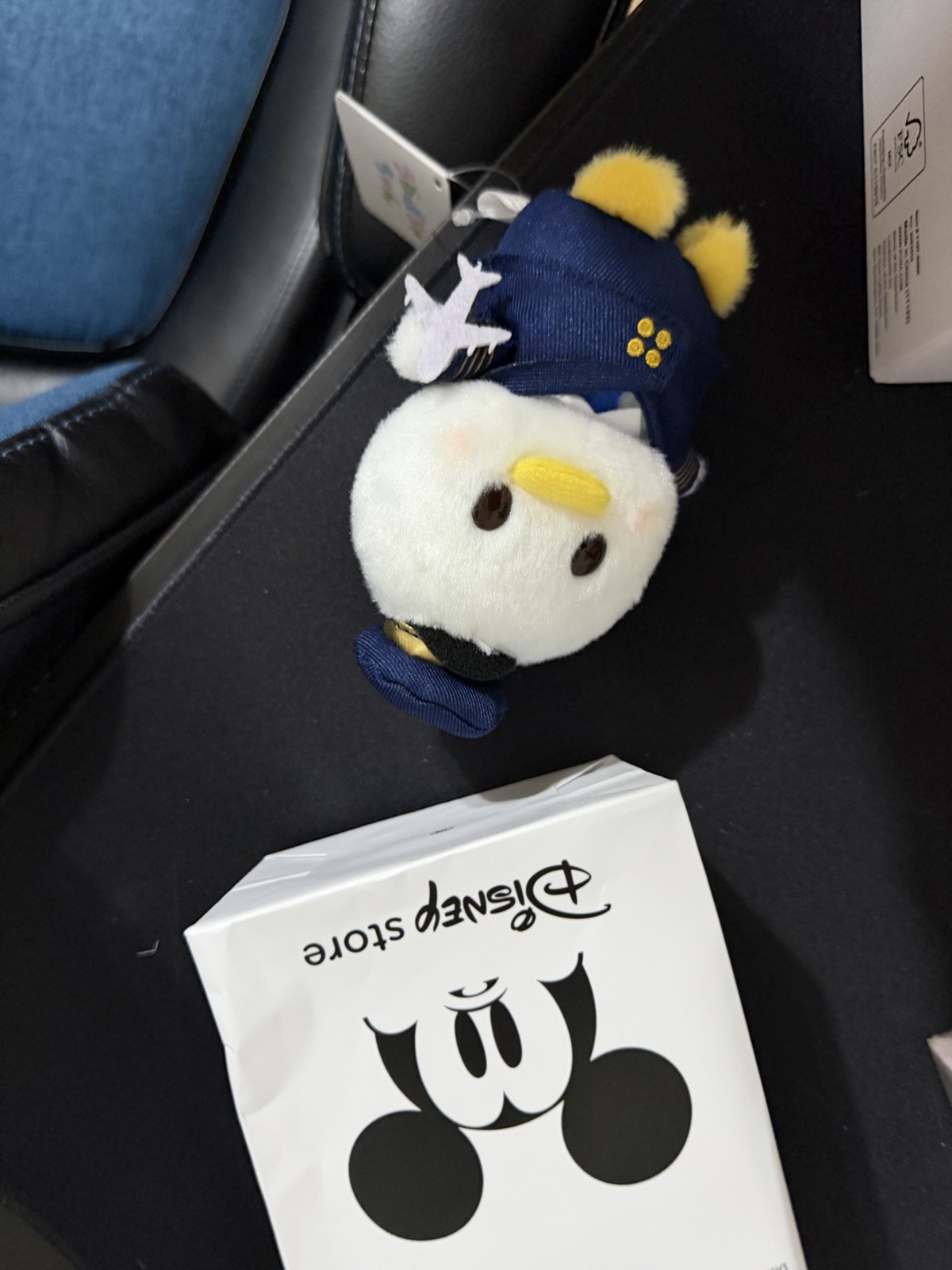 Disney Haneda Airport Limited Pilot Donald Duck Urupocha Chan Plush Rare