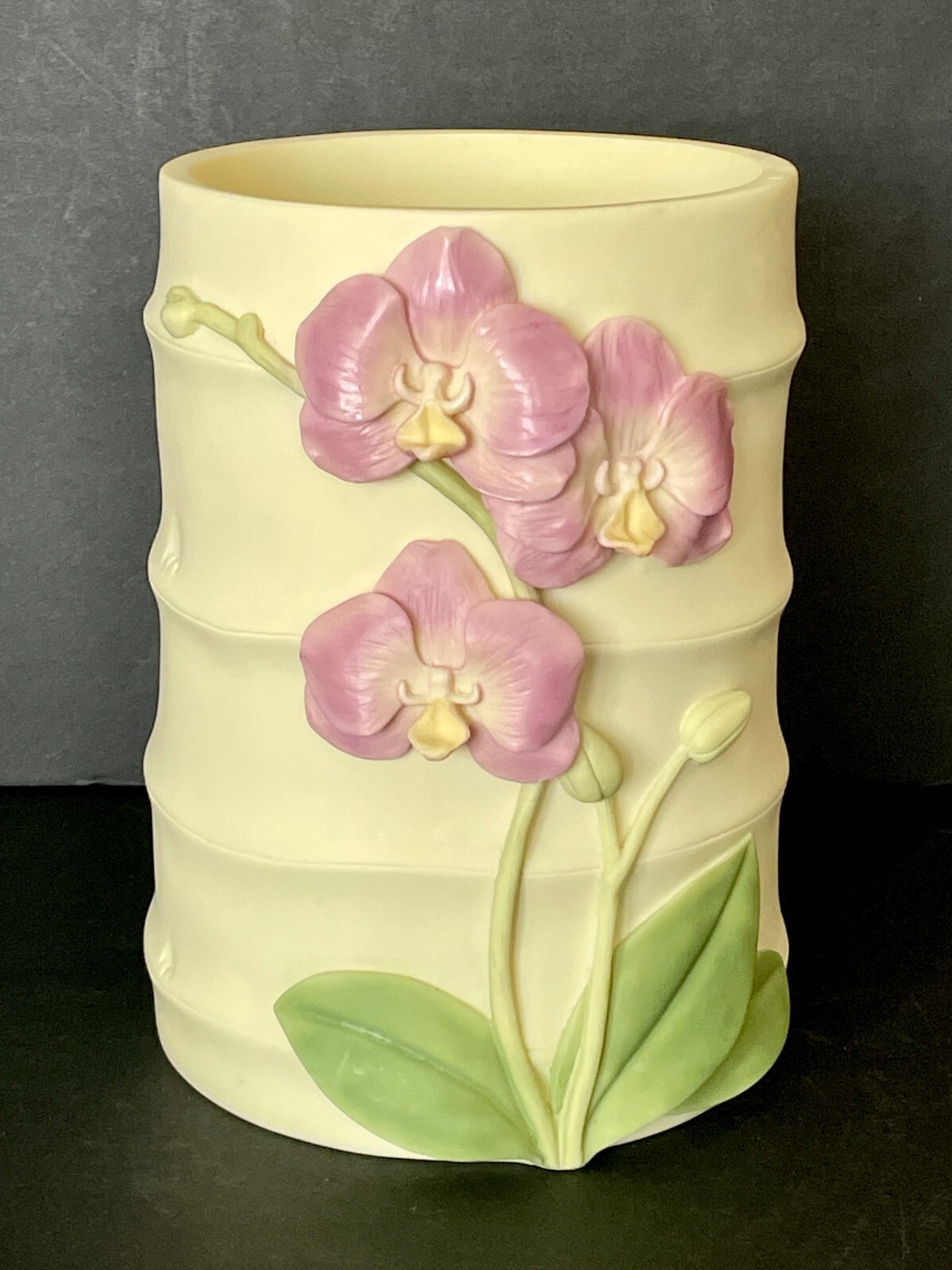 Lenox “Orchid Splendor Vase” w/ 3D Purple Flowers – EUC