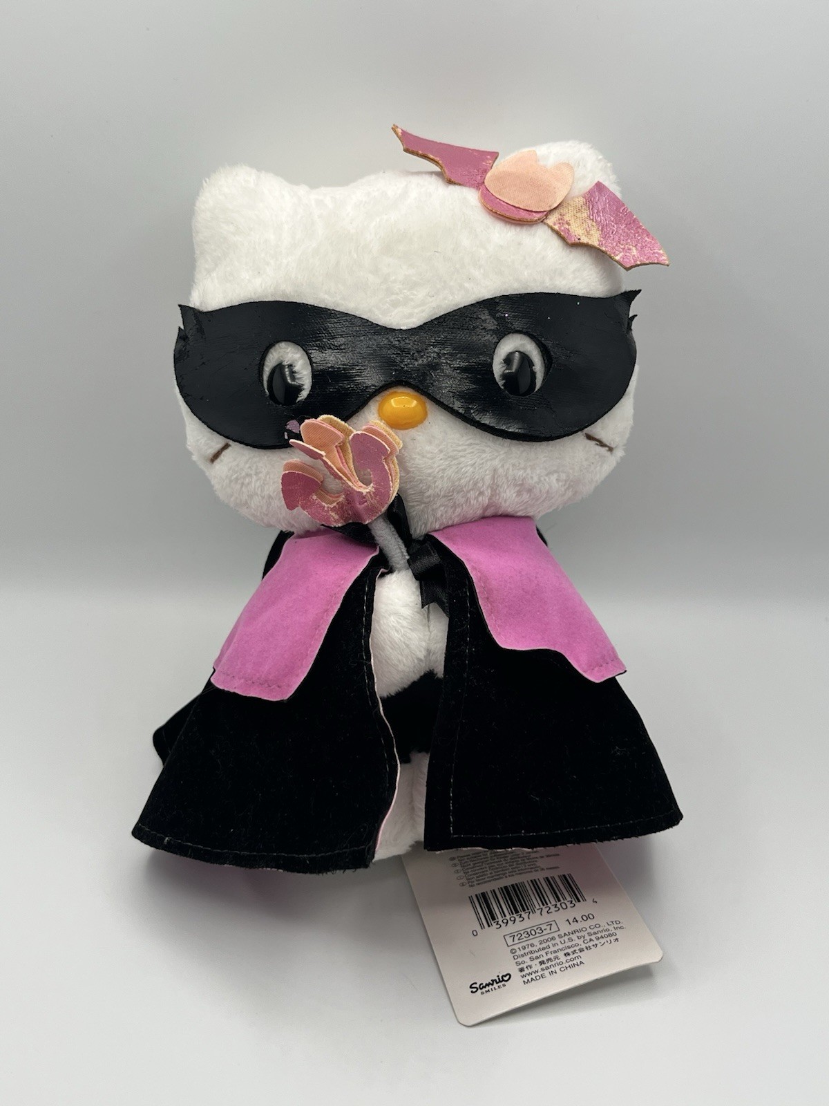 Sanrio Smiles  Hello Kitty Halloween Devil Plush Black Cape Trident 6.5\