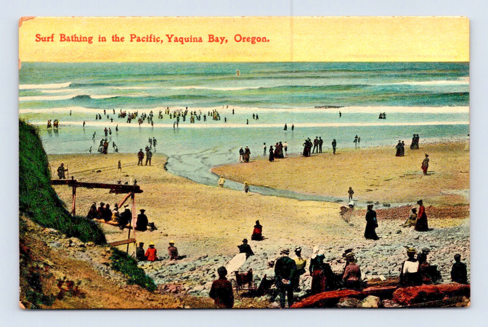 YAQUINA BAY OREGON PEOPLE SURF BATHING IN THE PACIFIC OLD POSTCARD (K-3-2)