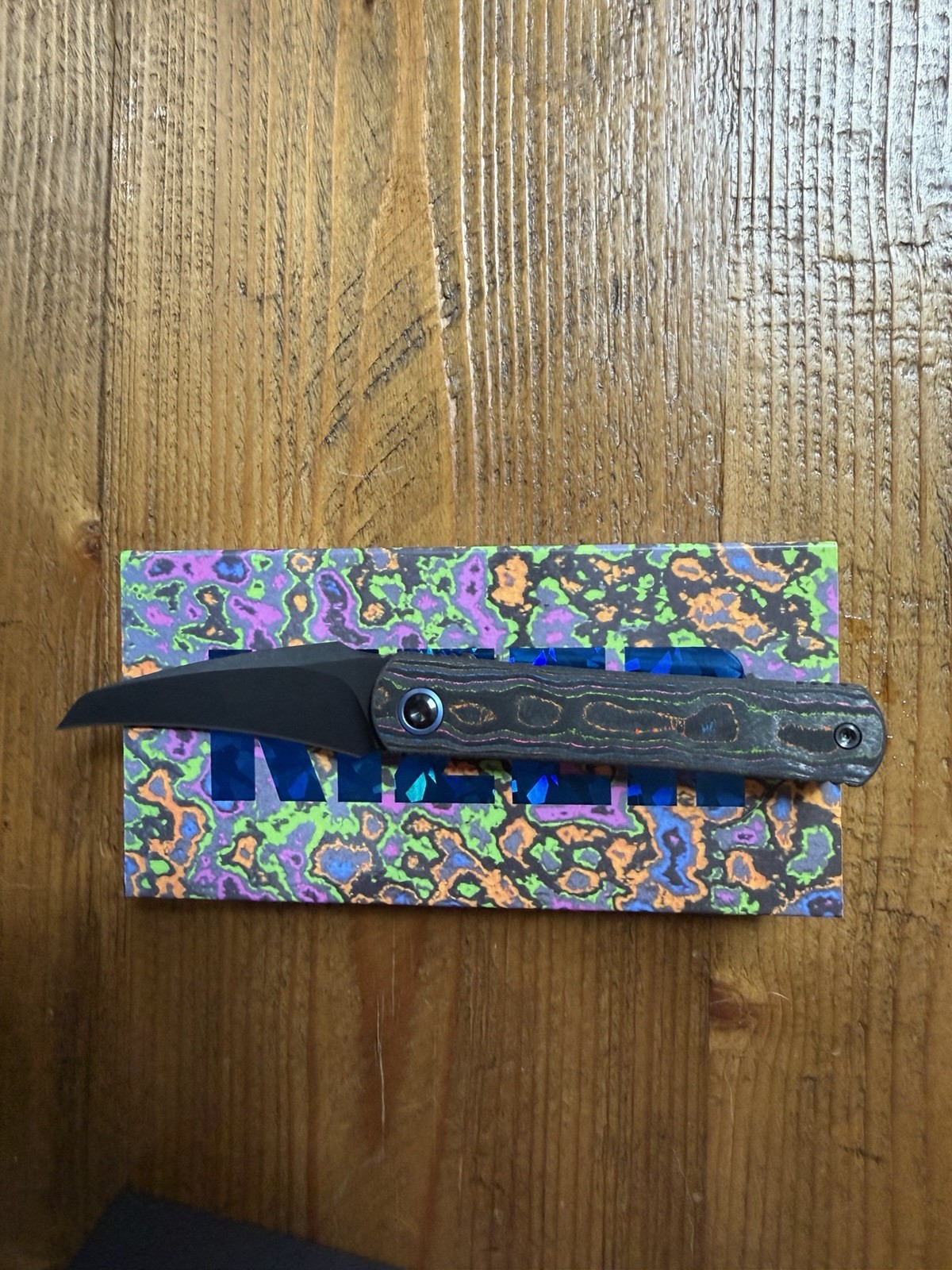 Kizer Feist 3 BROP Exclusive / X Series CPM S90V DLC, 80’s Camo Carbon