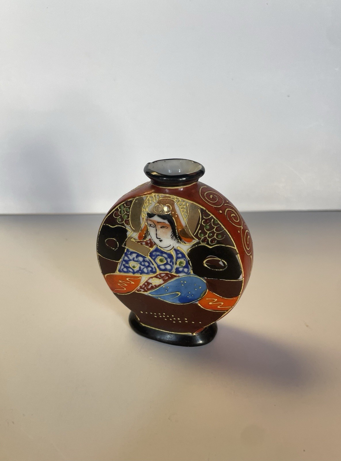Vintage Miniature Hand Painted Satsuma Moriage Porcelain Bud Vase 3” Japan