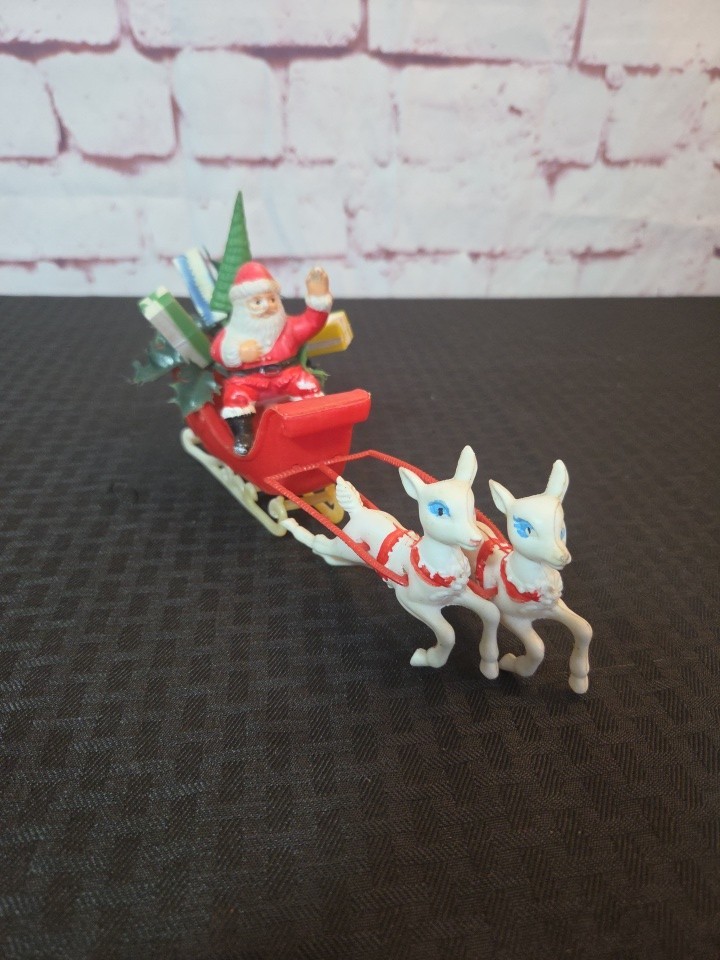 Vintage Florabelle Red Plastic Sleigh Centerpiece Santa and Reindeer 9