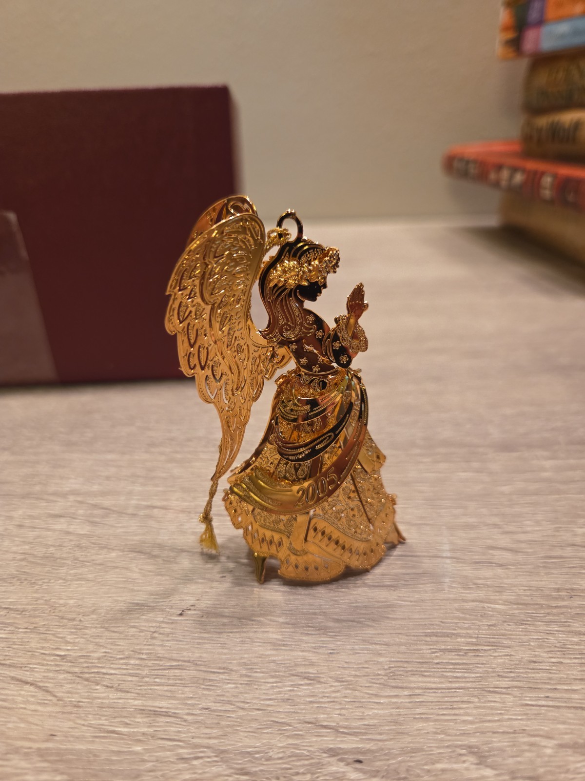 GORGEOUS: Danbury Mint 2005 Heaven Sent Angel Ornament 