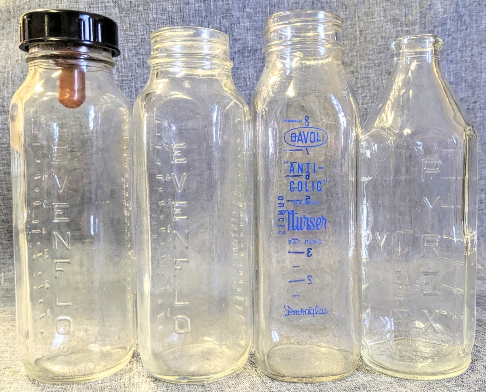 Vintage Glass Baby Bottle Lot of 4 Pyrex Evenflo Davol Duraglas Bakelite Cap 8oz