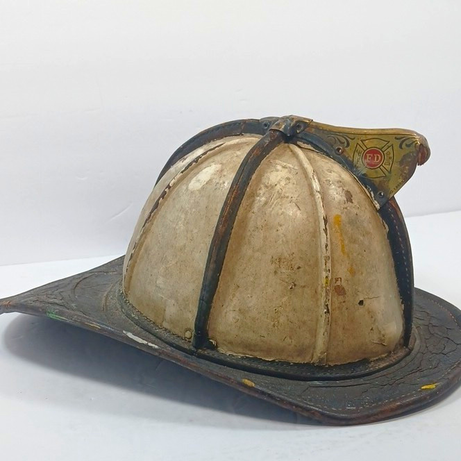 Vintage Cairns & Bro Leather Firefighter Helmet Clifton NJ Size 7 1/2 FD Fireman
