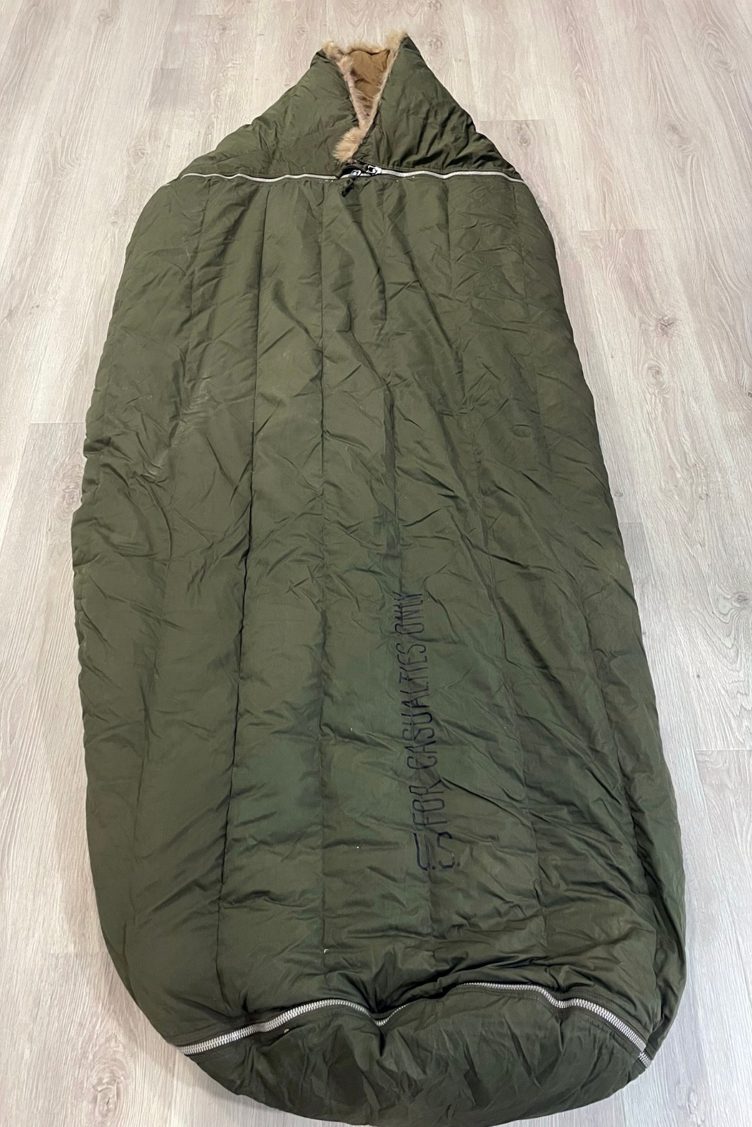 Vintage Korean War U.S. Casualty Down Sleeping Bag Arctic Military Fur Hood