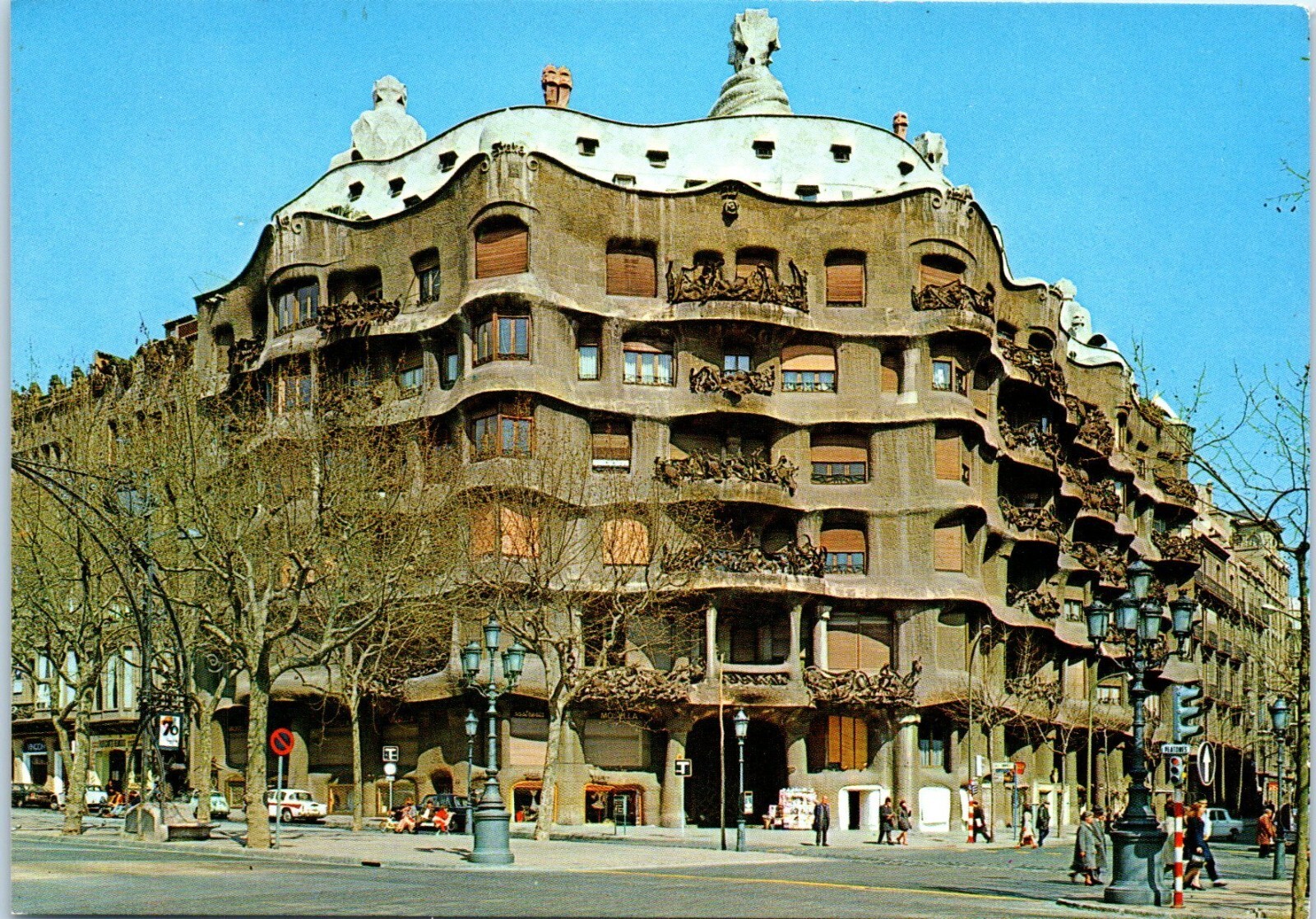 La Pedrera. Work of the Architect Gaudi, Barcelona, Spain Postcard