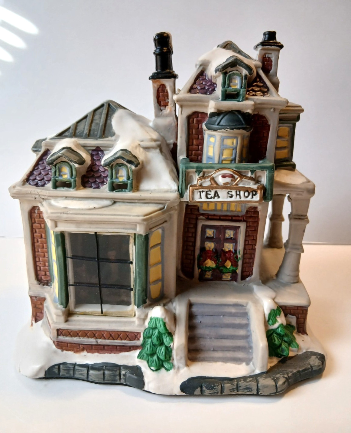 Victorian Village Collectibles Lighted Christmas House Porcelain