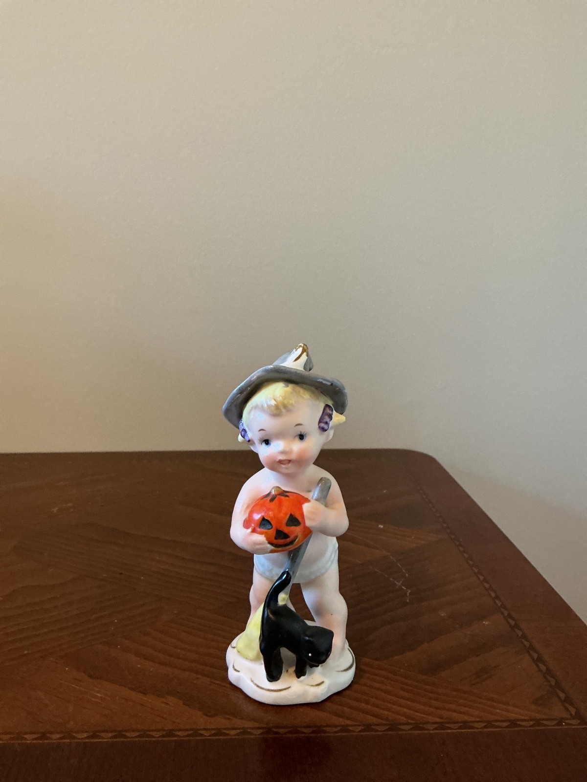 vintage 1962 Napco Calendar Cutie October Halloween figurine (model C-5770) from