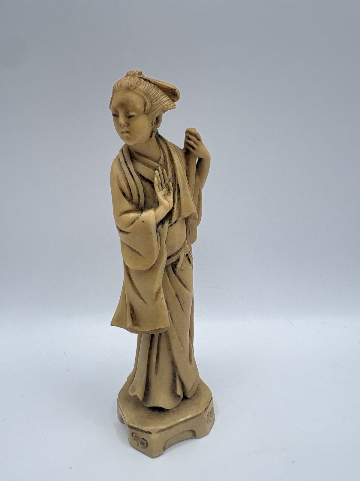 Vintage Japanese Geisha Sculpture 1950s Hand Carved Resin Made in Italy