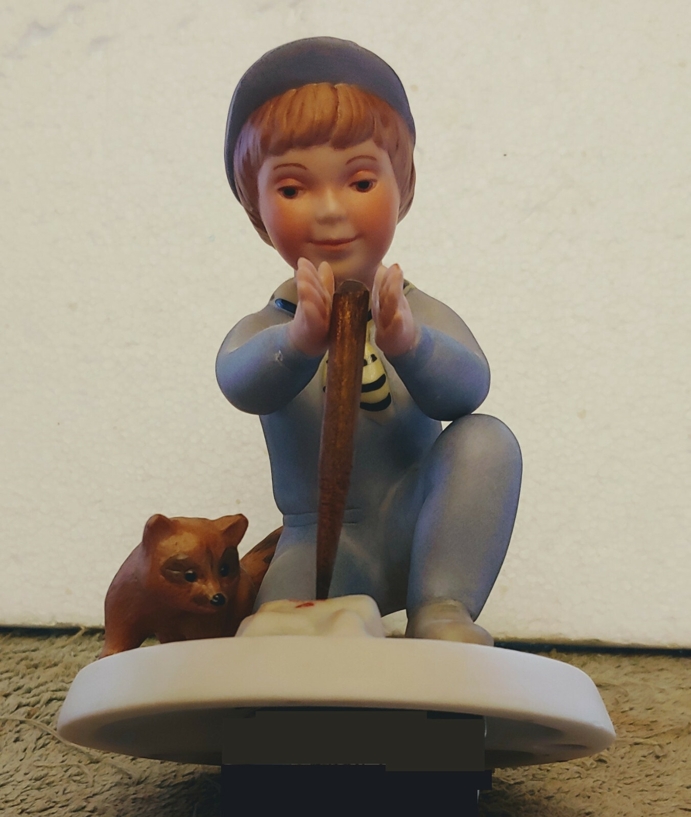 1984 BOY SCOUT Cub Scout GOEBEL Amerikids CURIOSITY Porcelain Figurine 5.5\