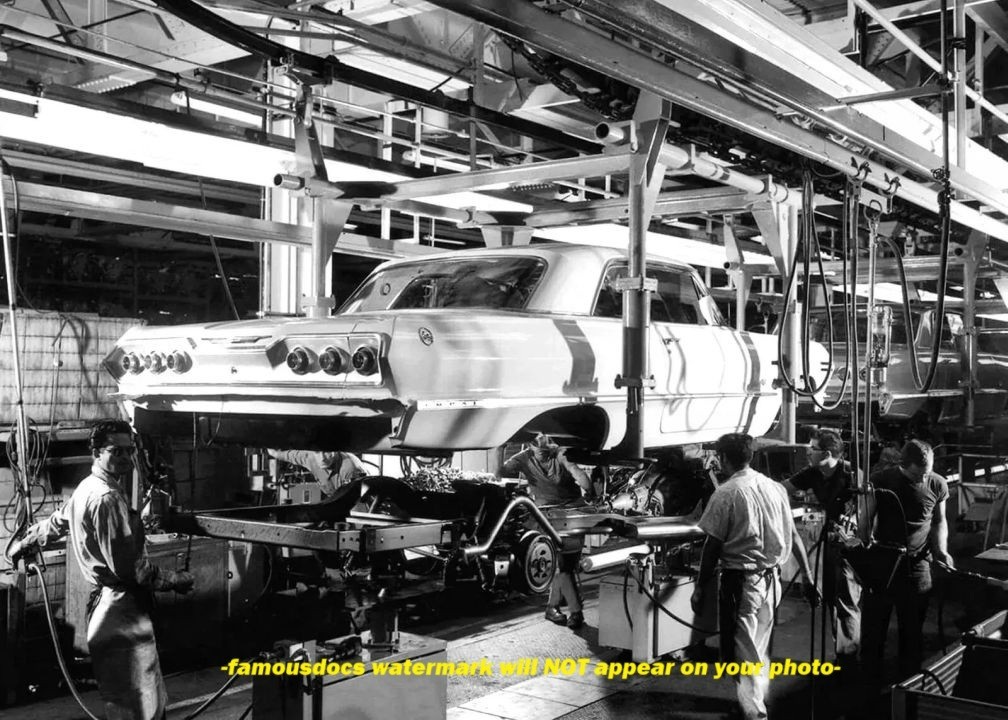 1963 Chevy Impala Assembly Line PHOTO Factory Auto Workers Chevrolet Muscle Car