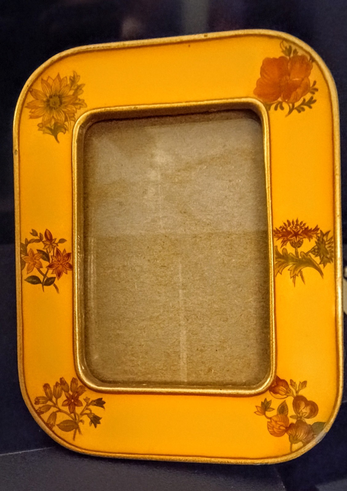 Vintage The Bucklers INC NYC Yellow Gold 4