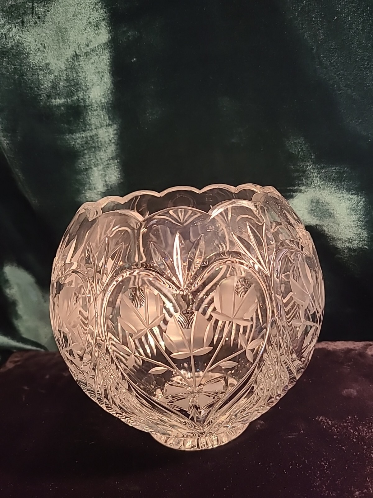 Crystal Clear 24% Lead Crystal Rose Bowl with Etched Tulips & Scalloped Edge