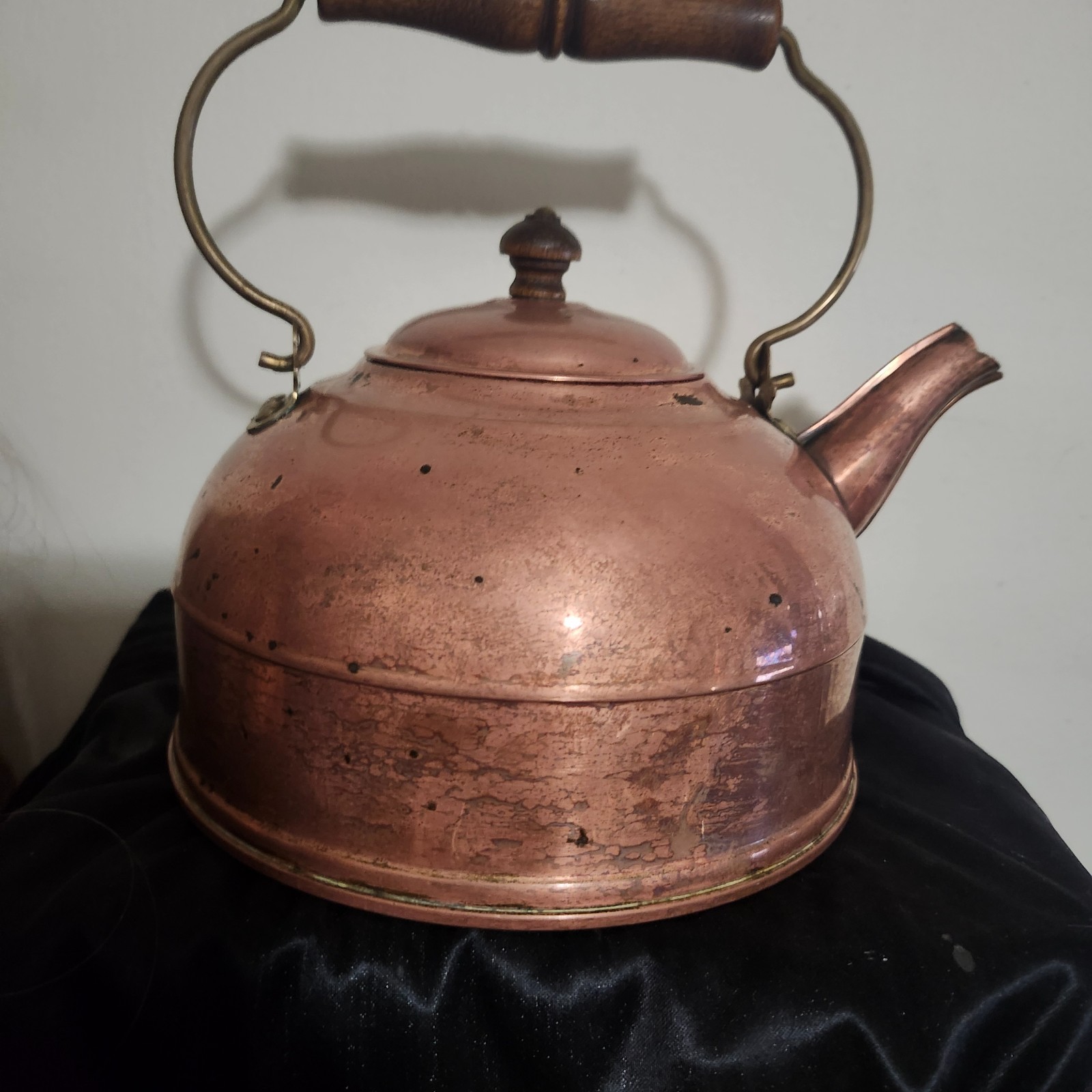 Vintage Revere Ware Copper Tea Kettle Pot Wood Handle Farmhouse Decor & Daily Sh