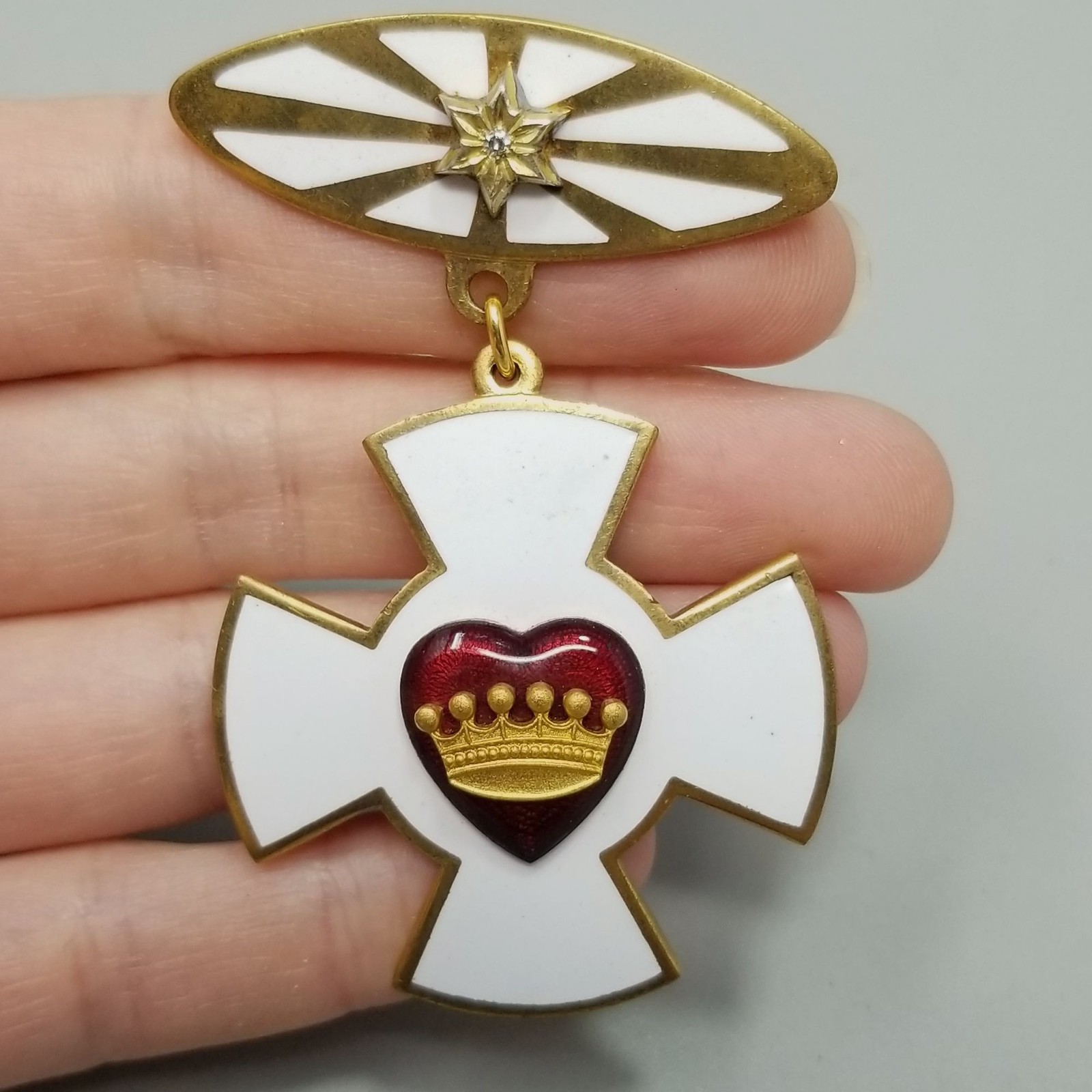 Vintage Enamel Rebekah Lodge Patriarchs Chivalry Pin Badge Medal Maine 1367
