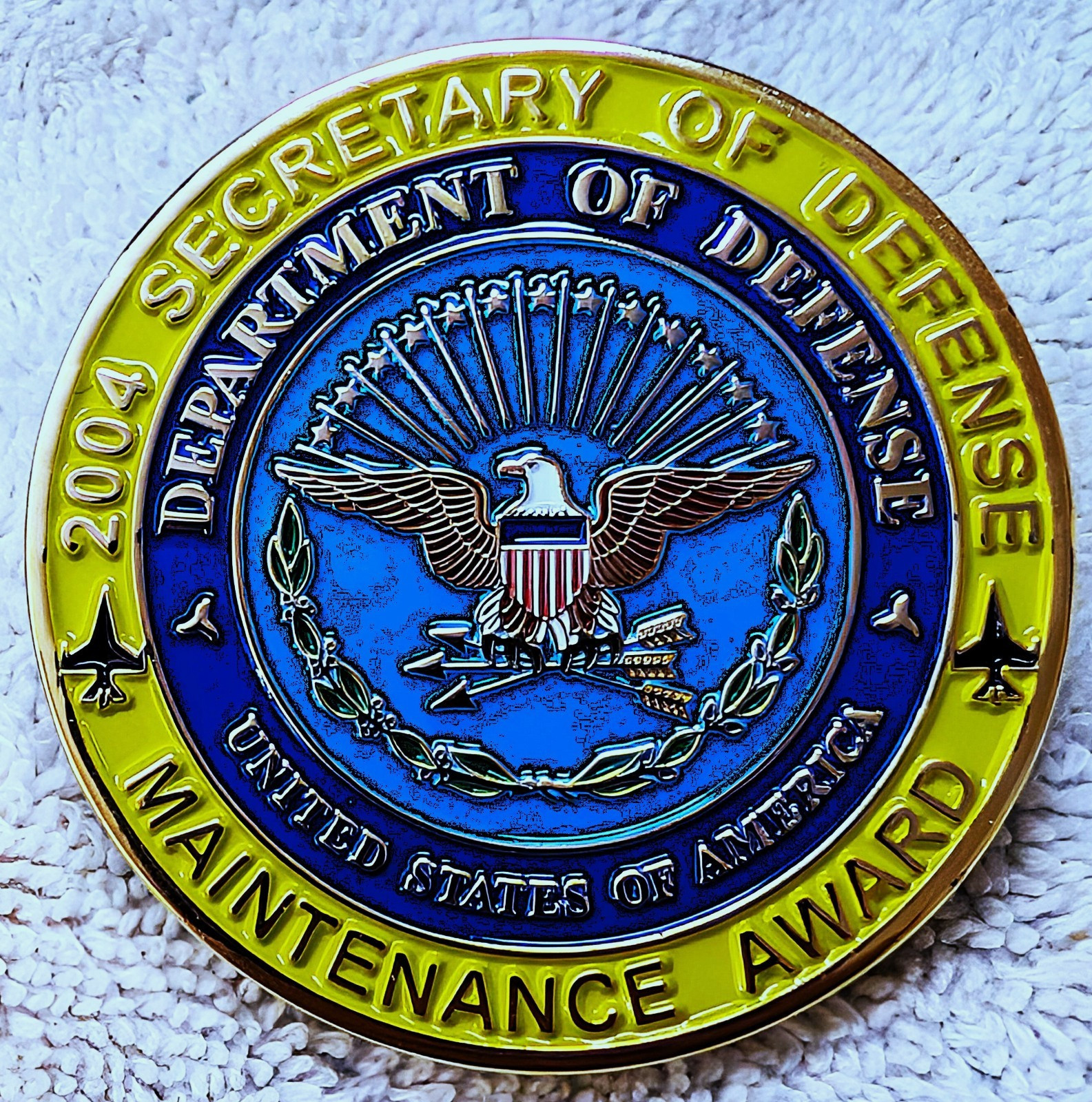 RARE  Department of Defense 27th Maintenance Group Challenge Coin NOS, UNUSUAL