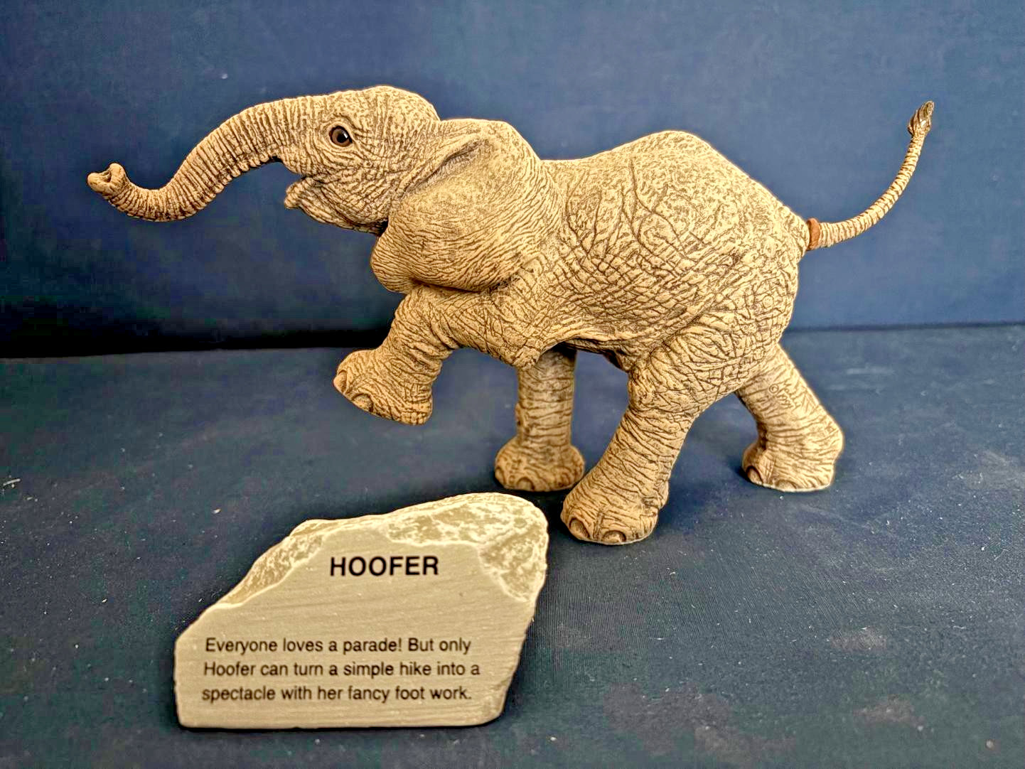 Martha Carey The Herd Collection Hoofer #3134 with Original Box and Story Stone