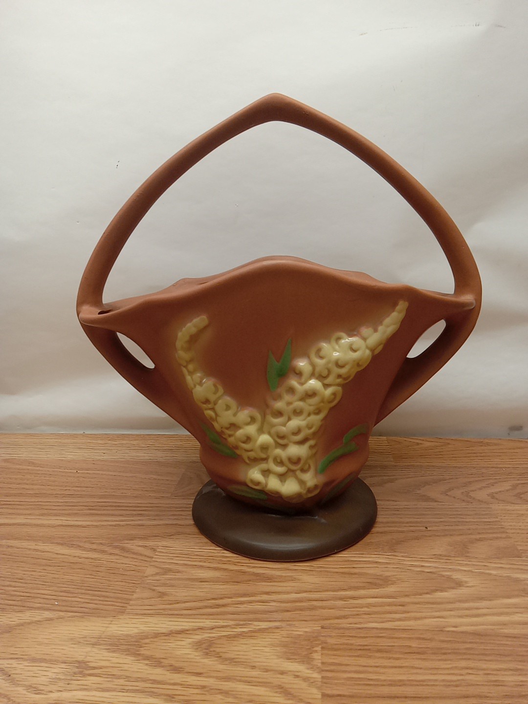 Vintage 1942 Brown Roseville Foxglove Basket 375-12  12x11x6.5”