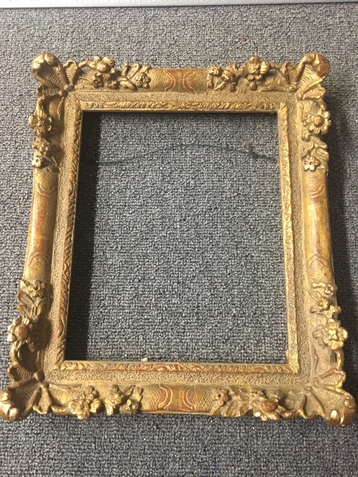 ANTIQUE VINTAGE WOOD CARVED GILDED FRAME W/ PAINTED CANVAS LITTLE GIRL