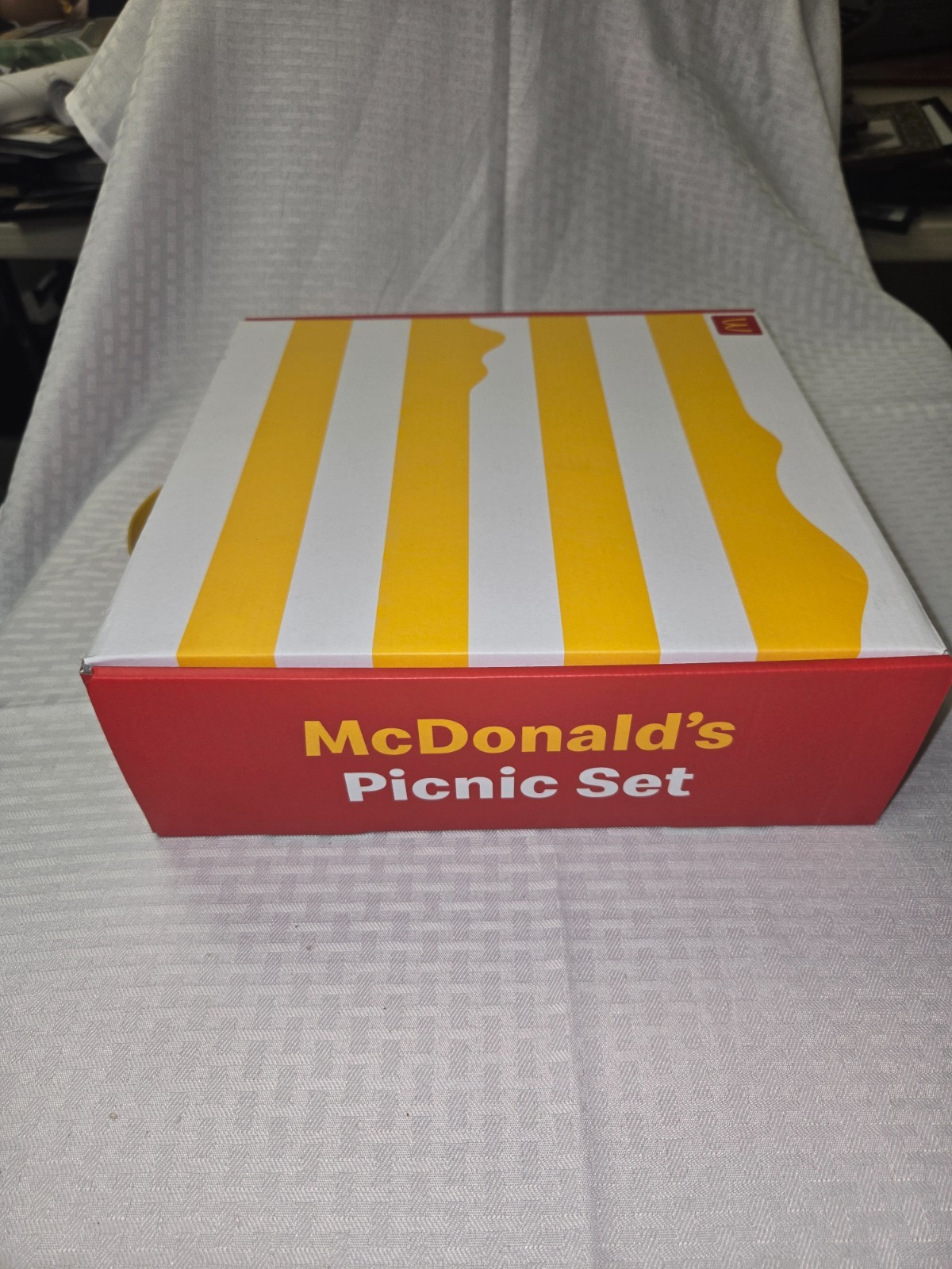McDonald\'s 2021 Picnic Set Korean Brand New in the Box-Cooler / Insulated Lunch