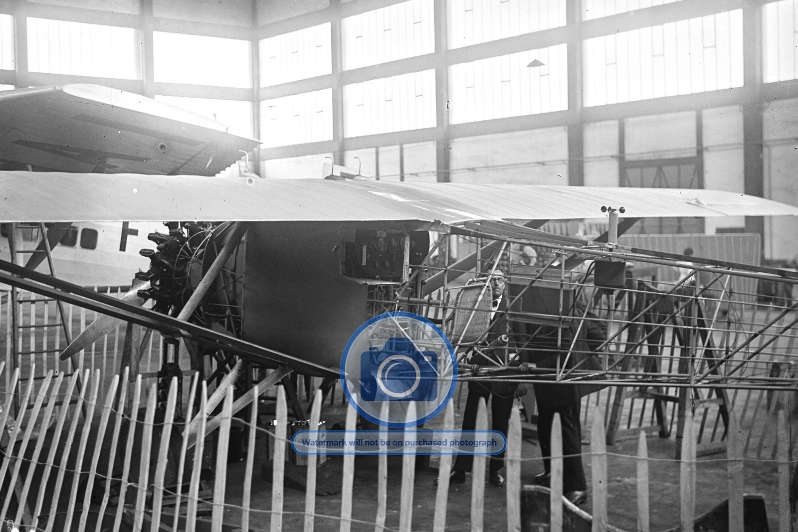CHARLES LINDBERGH AIRPLANE PARIS 1927 4X6 PHOTO