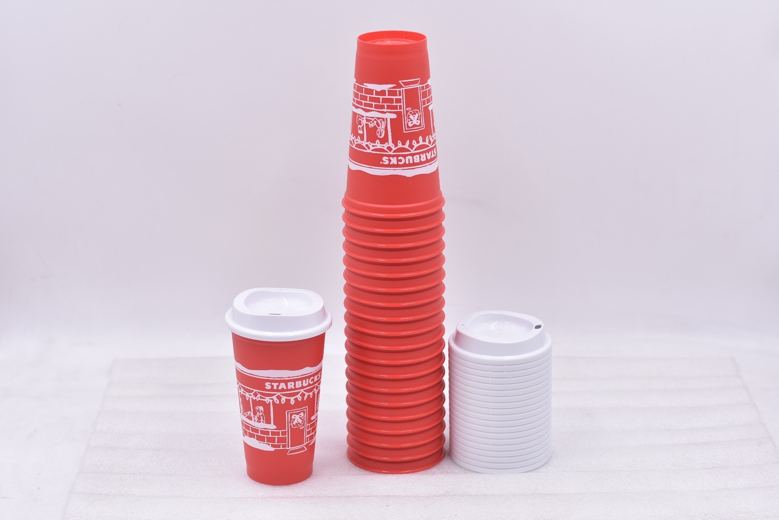 Lot of 20 Starbucks Red Cup Day Christmas Plastic Reusable Cup w/ Lids 2025 16oz
