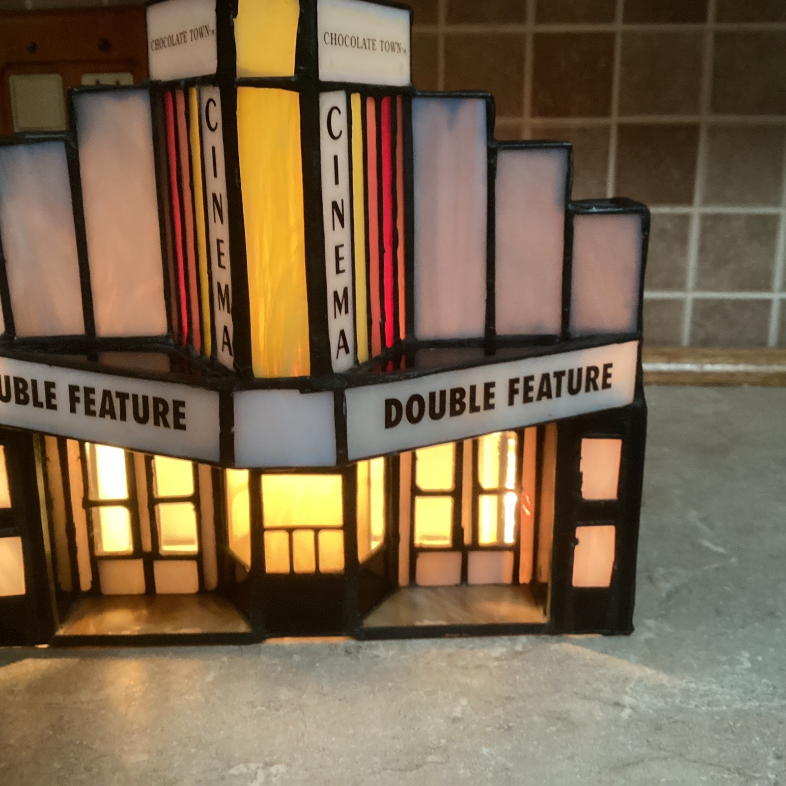 HERSHEY STAINED GLASS -Chocolate Town 1996-the Cinema- 3 Lights-RUDY BROS.