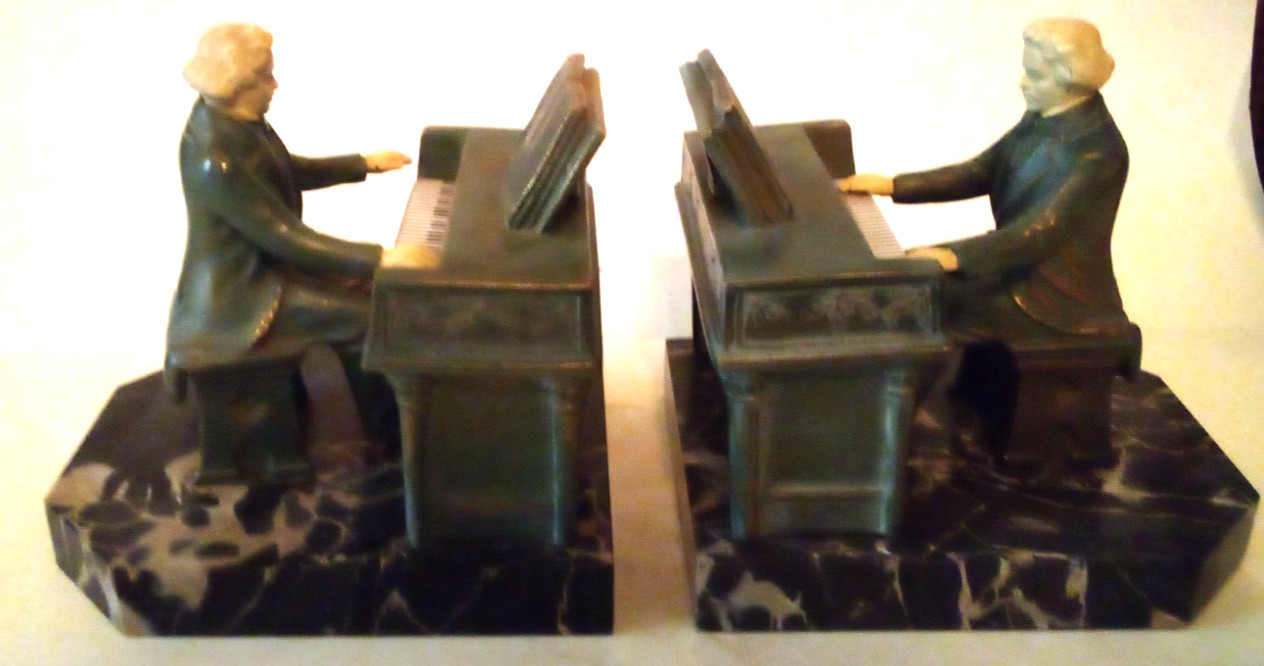VTG 1932 HIRSCH BEETHOVEN PIANO CAST METAL BRONZE? SCULPUTRE SIGNED BOOKENDS Ae