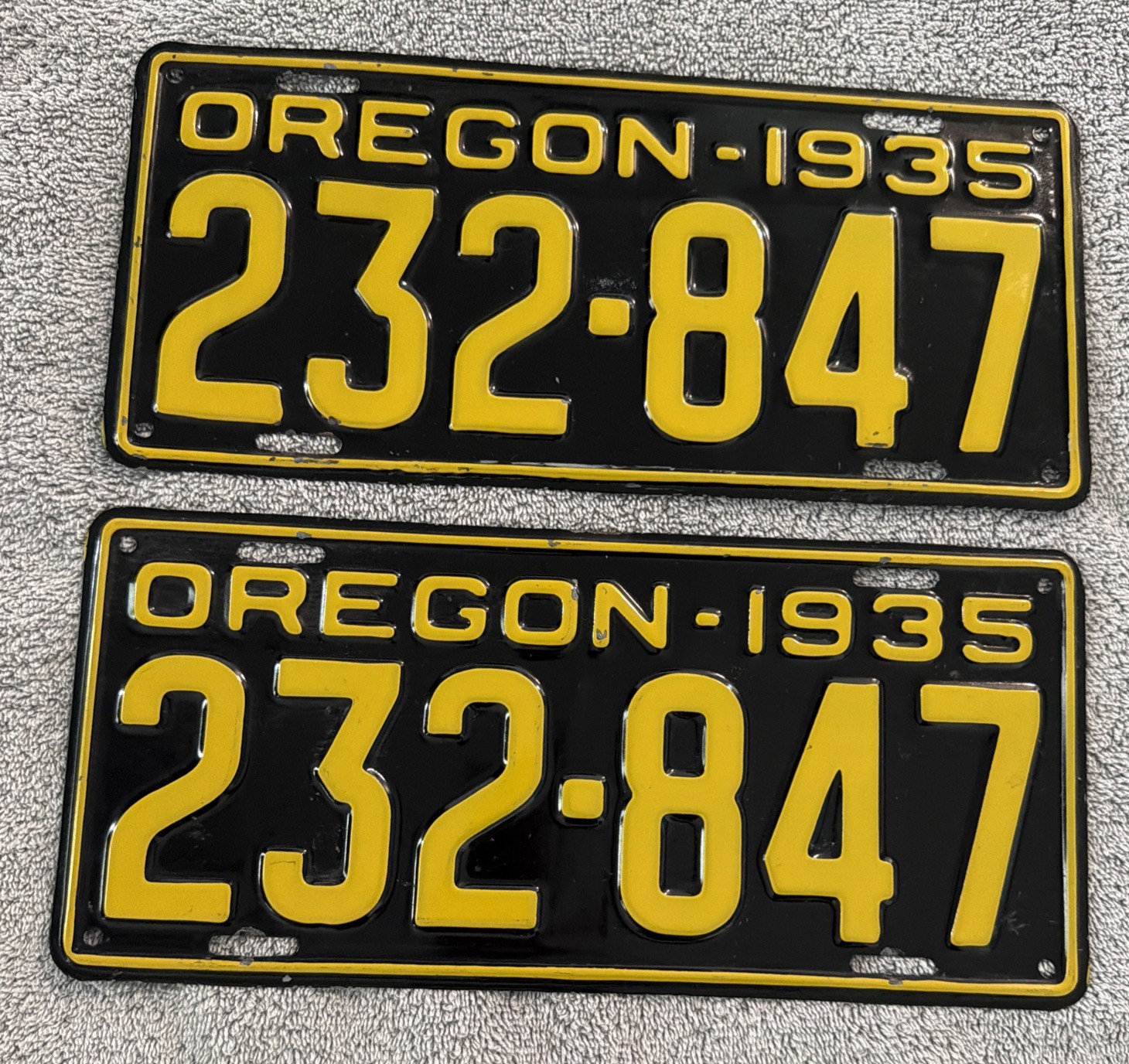Vintage 1935 Oregon License Plate Set