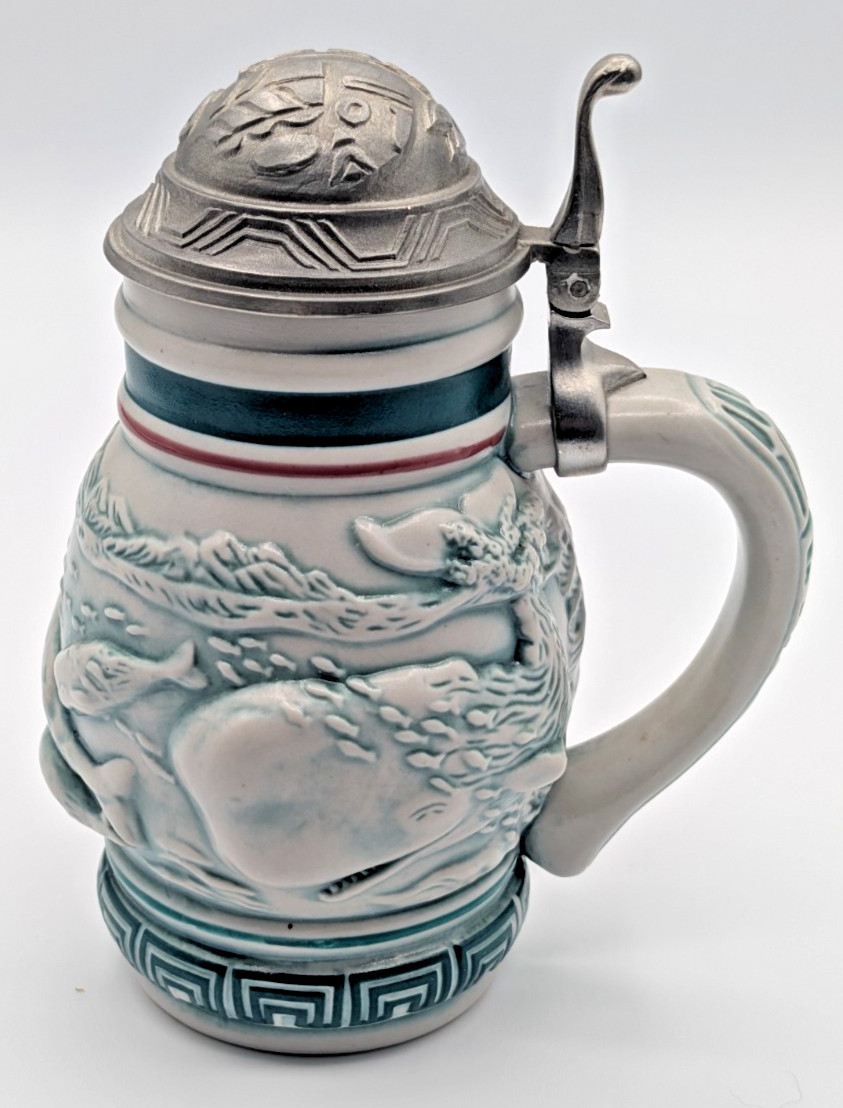 1992 Avon~Endangered Species Mini Stein-The Sperm Whale #078600~5.5