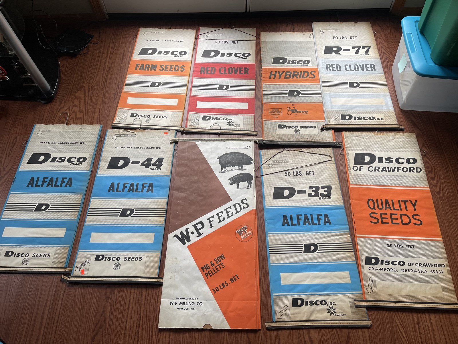 Vintage Disco Seed Bags Lot Of 16 W.P. Feeds Farm Advertising Multi-Color USA