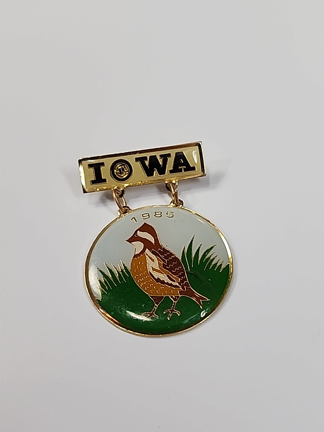 Iowa Lions Club International 1985 Trading Pin 2 Pieces Dangling Pheasant