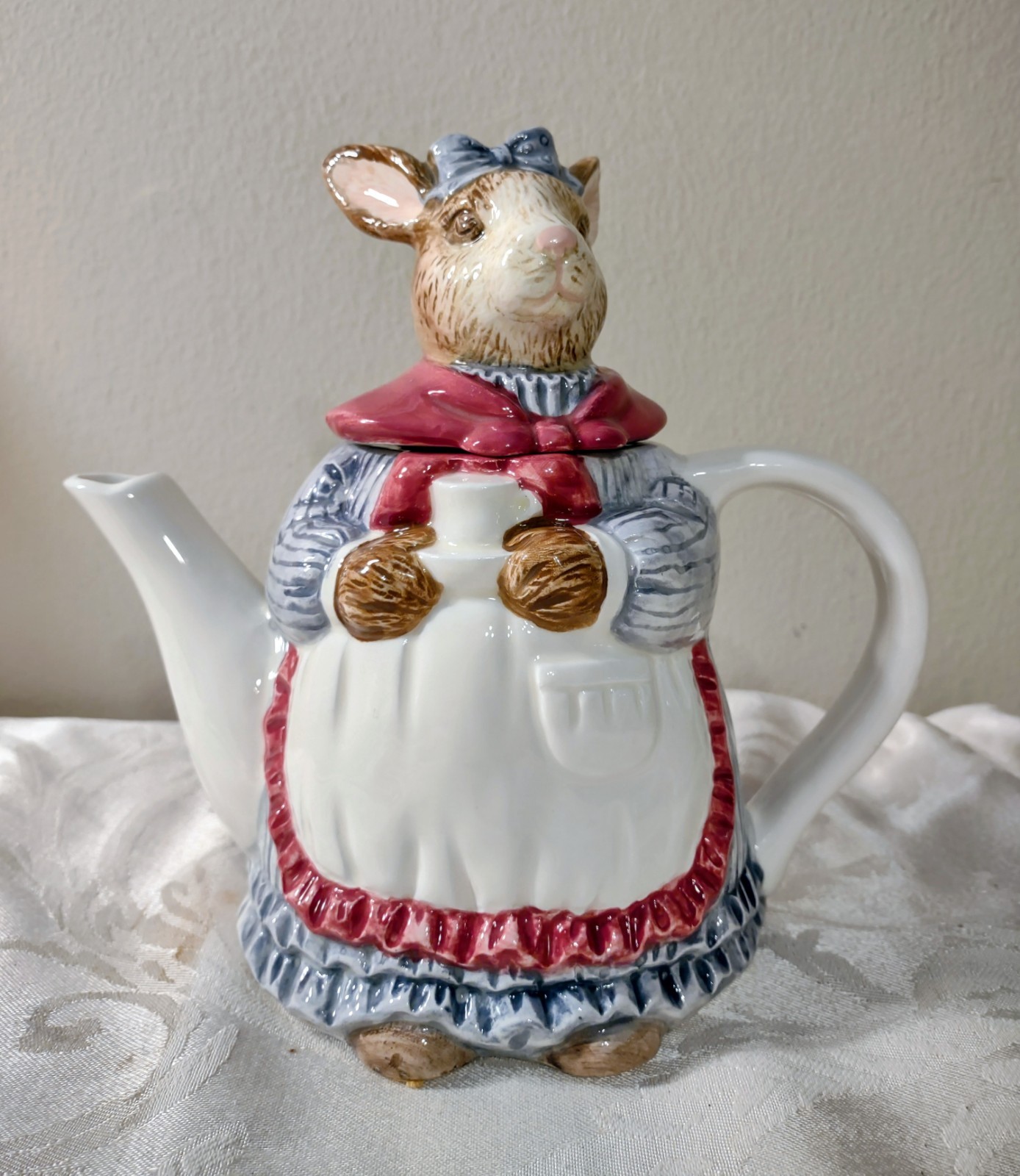 Bunny Rabbit 2-3 Cup Teapot