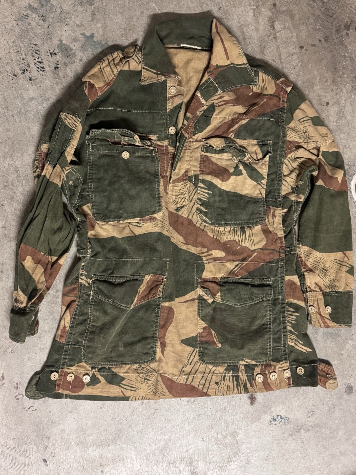 Rare Pakistani Brushstroke Camouflage Shirt  Size Large
