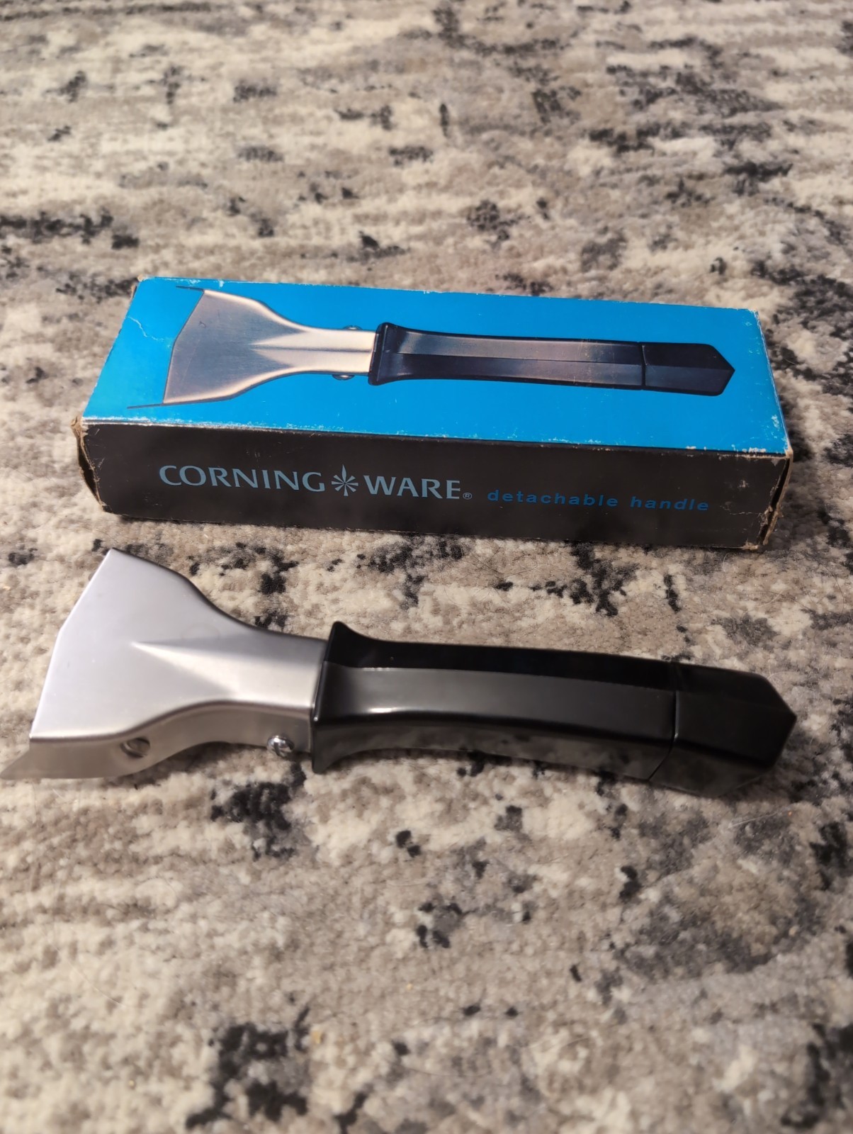 VINTAGE CORNING WARE DETACHABLE/LOCK-ON HANDLE P-10-HG W/ ORIGINAL BOX