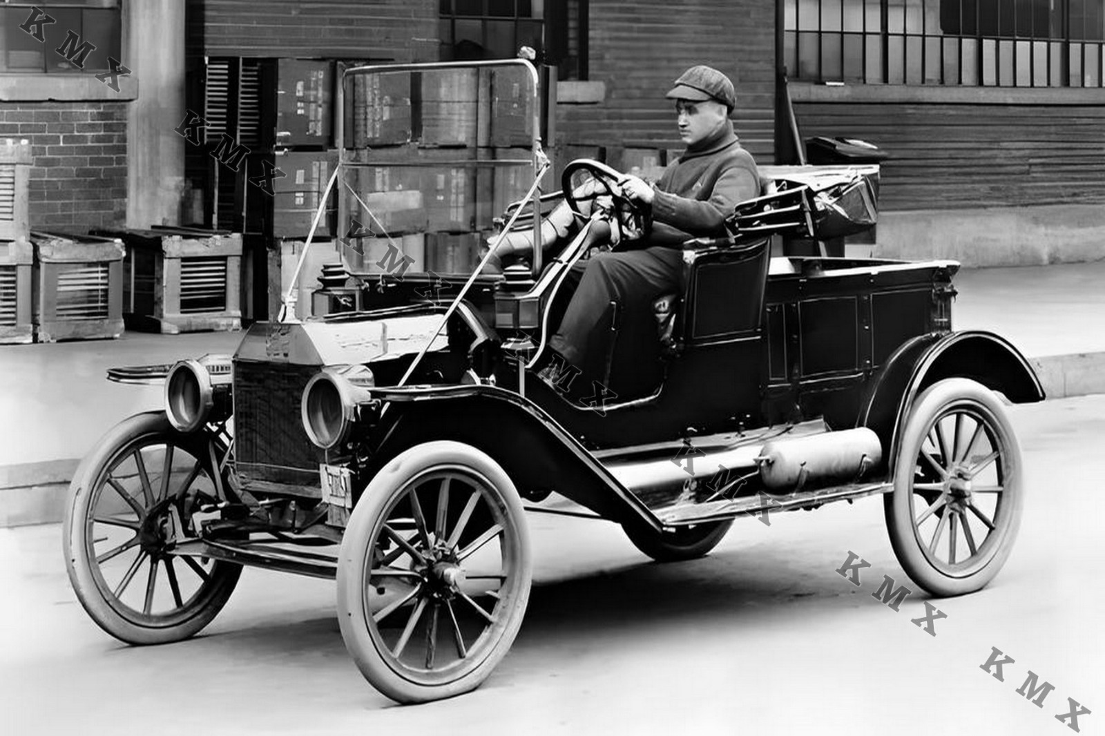 1900\'s Car 4x6 photo