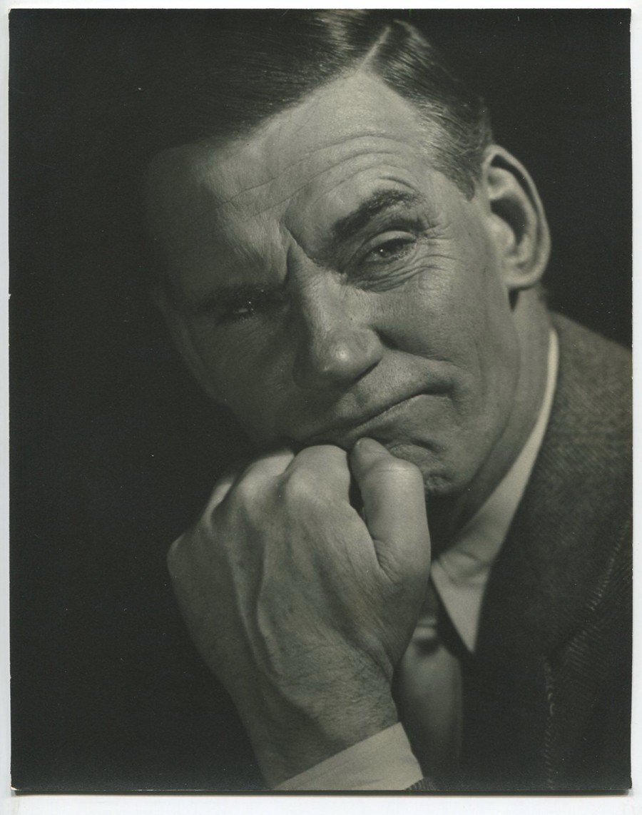 WALTER HUSTON Handsome Portrait Photo DOUBLE WEIGHT Photo Actor Singer J4349
