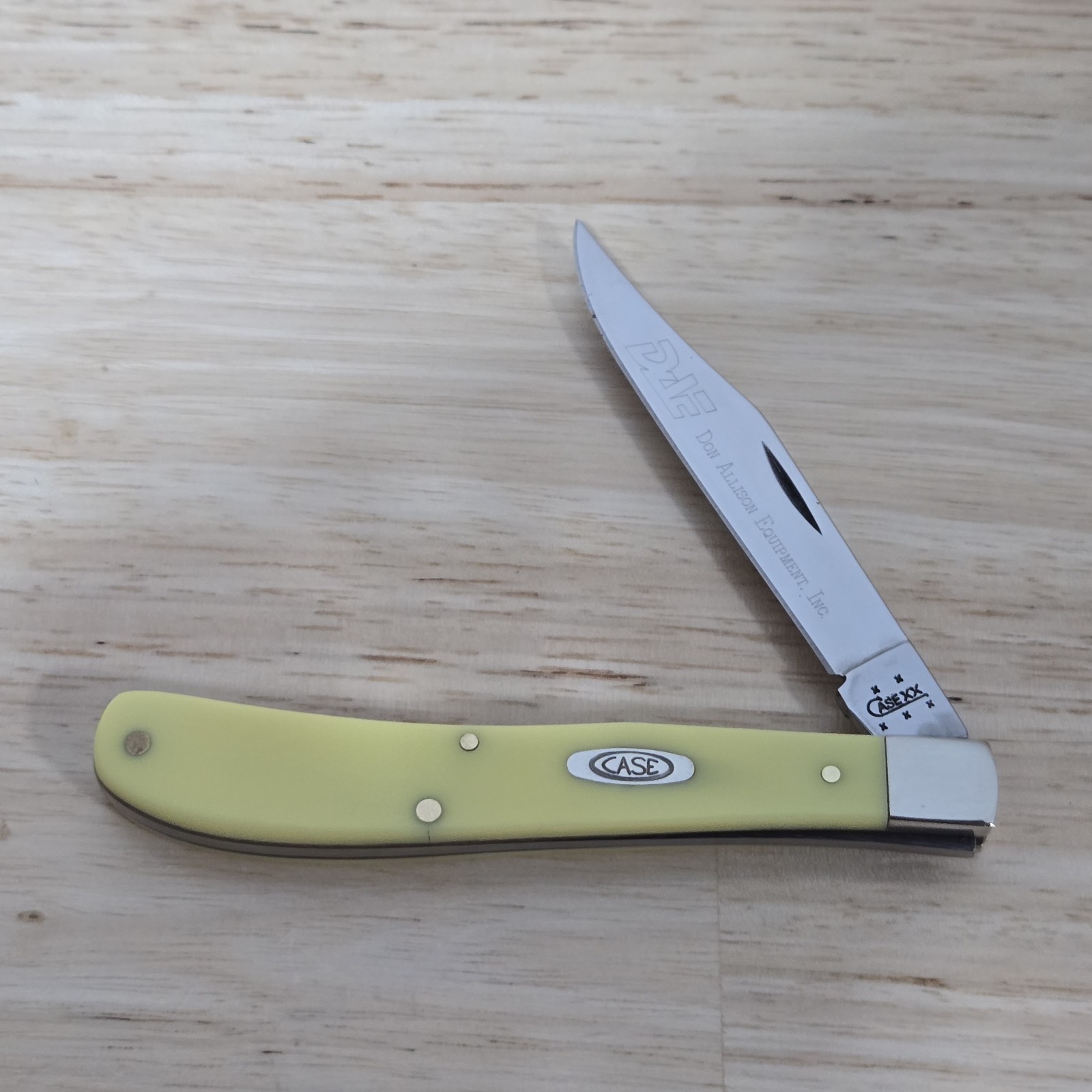 2005 Case XX 31048 CV Slimline Trapper Blade Engraved NEW/NO BOX