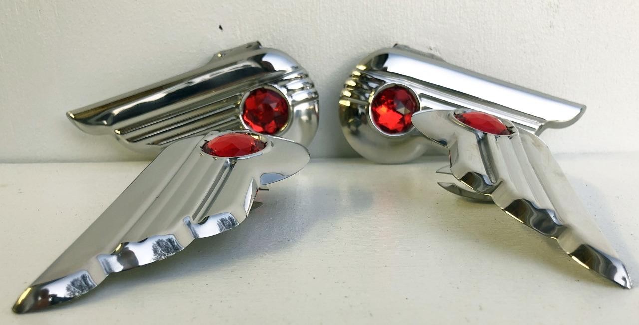 vintage Magna WINGO bicycle HUB CAPS set of 4 NEW red reflectors